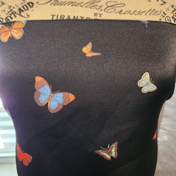 🦋 Forever 21, women's crop top. - Picture 3 of 9